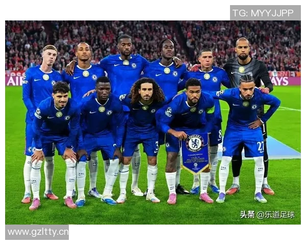 明星球员私生活全景揭秘展现赛场背后真实另一面魅力 明星球员私生活全景揭秘展现赛场背后真实另一面魅力