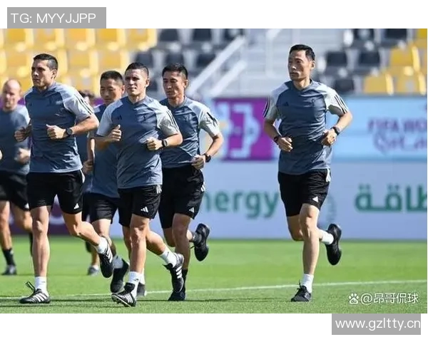 中超赛后采访爆金句引爆全场笑声 主帅幽默回应让人捧腹大笑